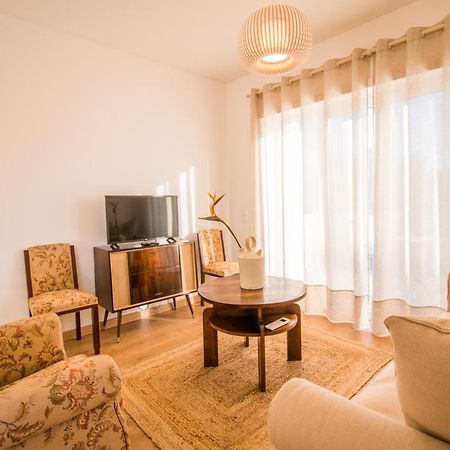 188 Apartments - Estrelicia - Pool And Balcony كاسكايس المظهر الخارجي الصورة