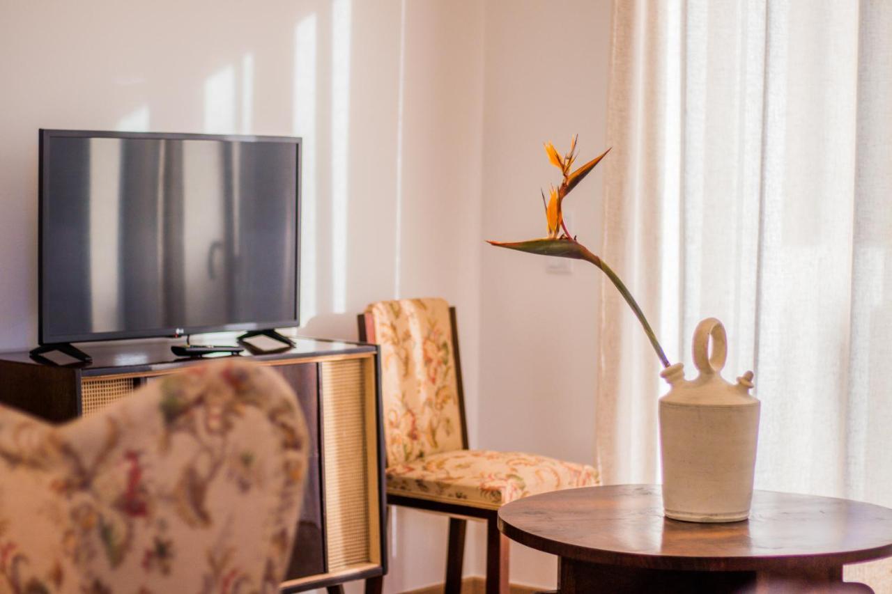 188 Apartments - Estrelicia - Pool And Balcony كاسكايس المظهر الخارجي الصورة