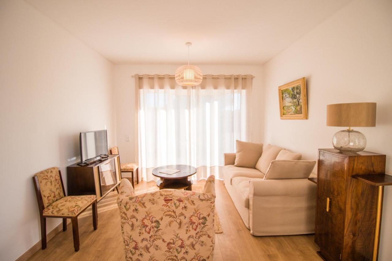 188 Apartments - Estrelicia - Pool And Balcony كاسكايس المظهر الخارجي الصورة