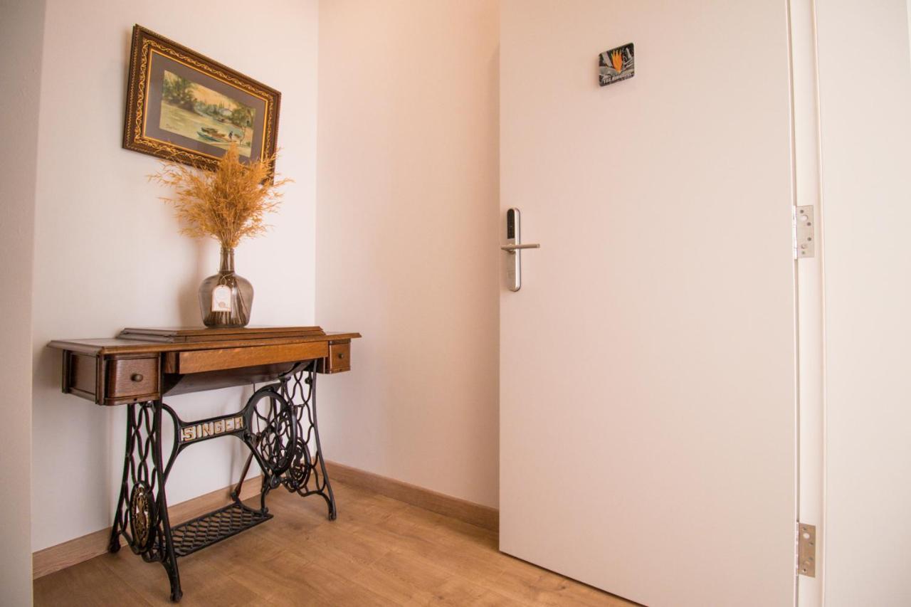 188 Apartments - Estrelicia - Pool And Balcony كاسكايس المظهر الخارجي الصورة